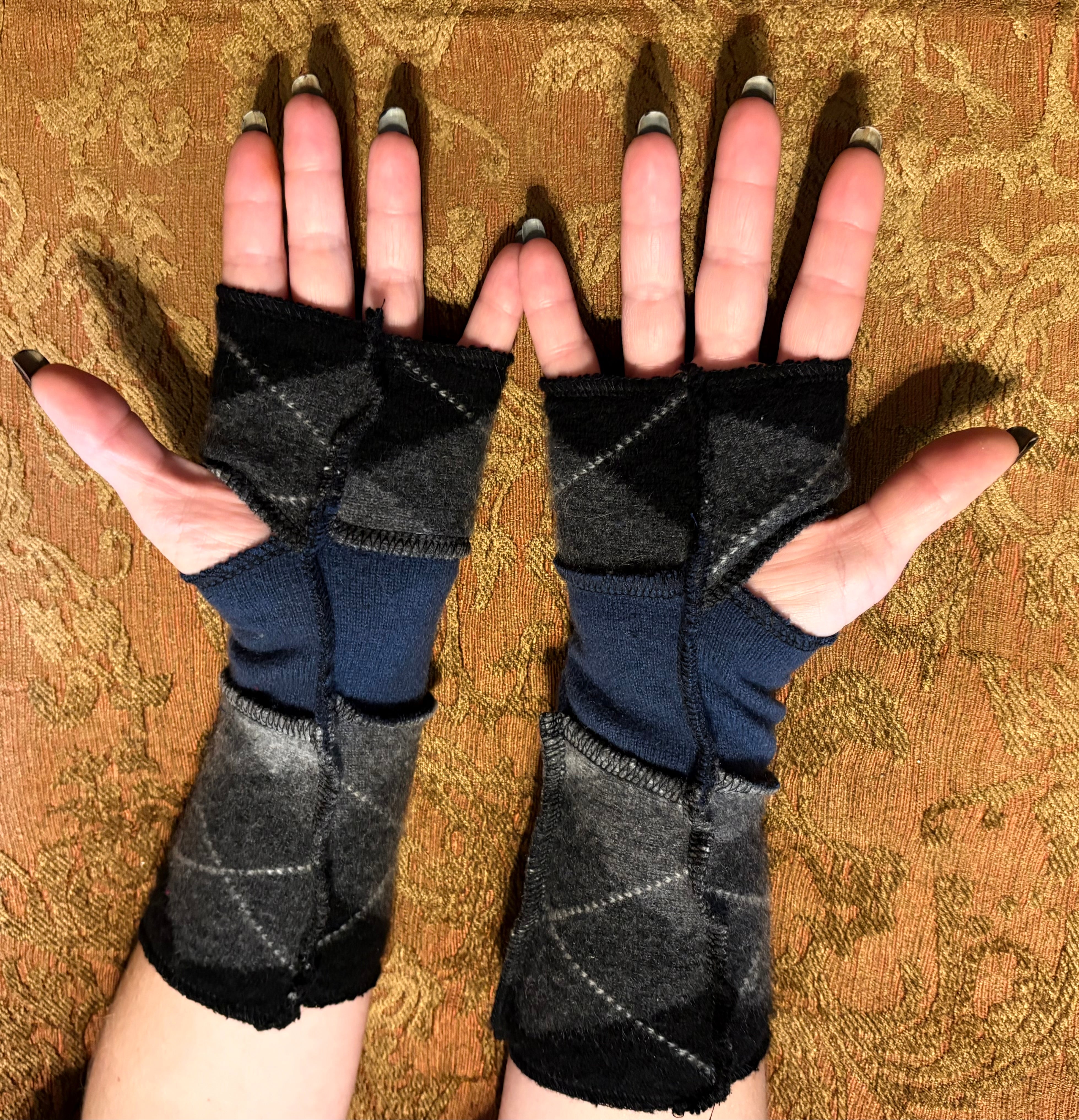 Black, grey, and blue argyle Armwarmers
