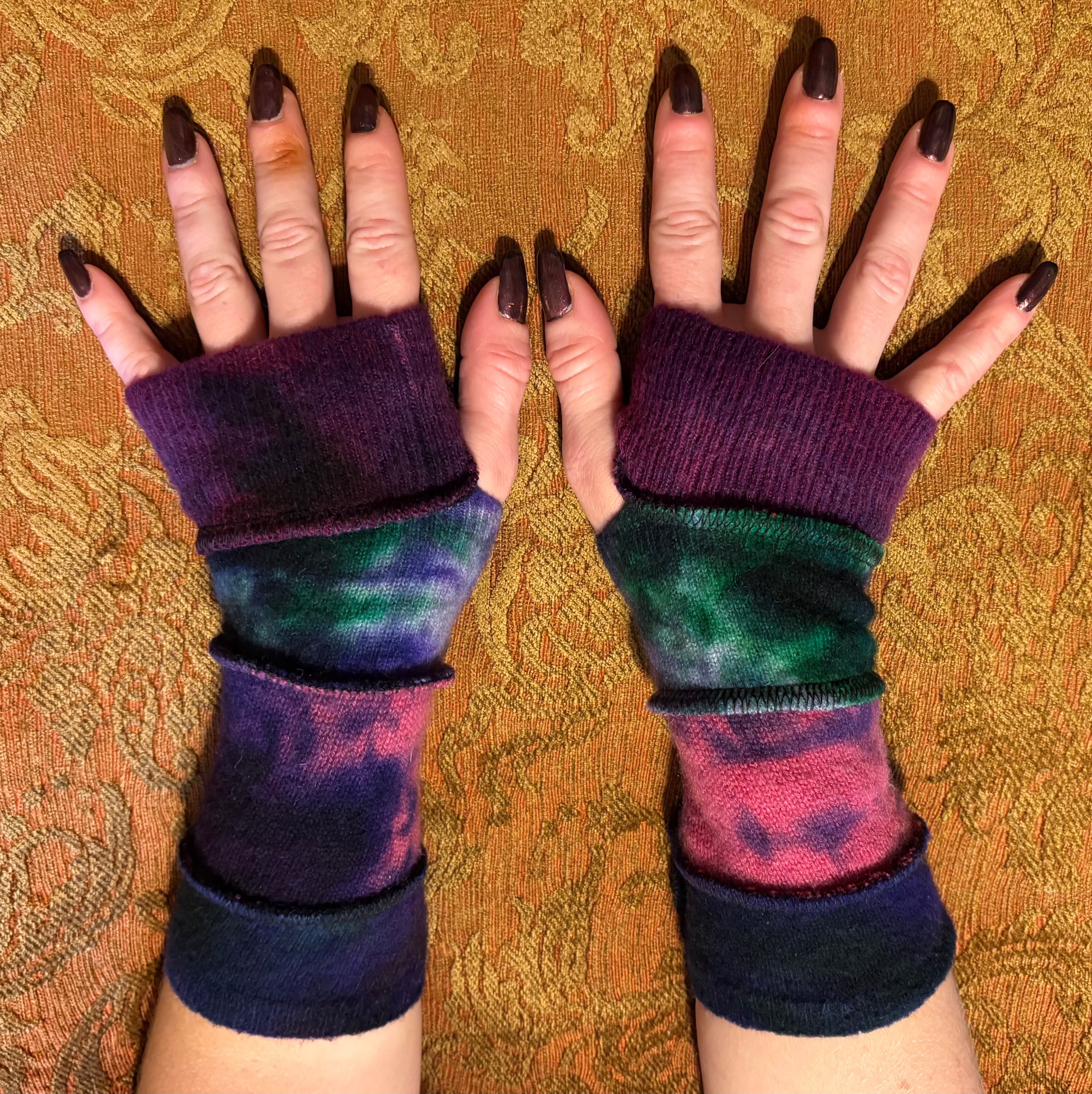 Tiedyed cashmere Armwarmers