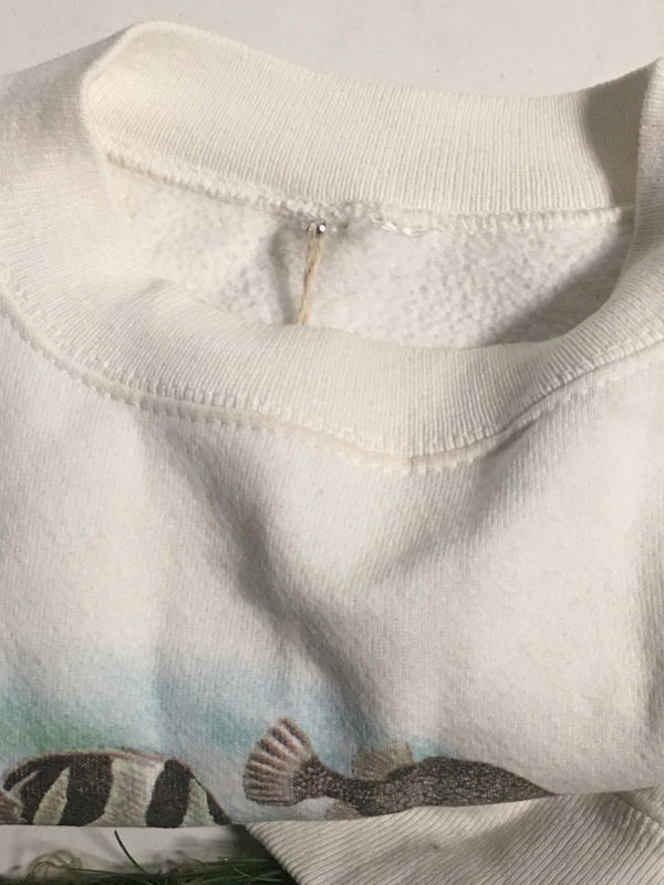 90's Graphic Fish Sweatshirt