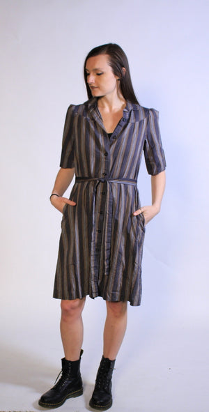 Short Sleeve Button Down Dress M/L